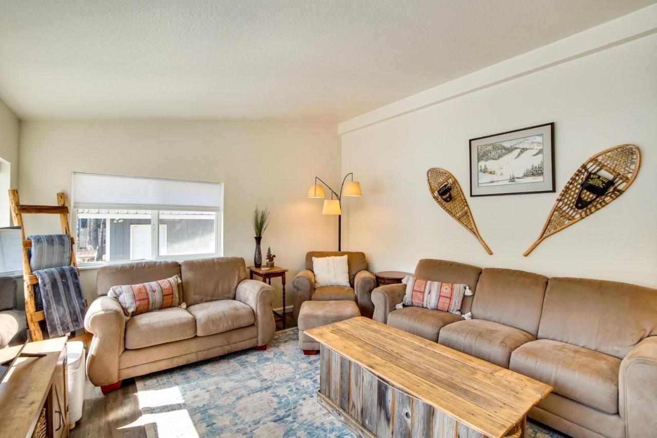 Riverfront Home With Deck, Near Mount Rainier! Packwood Bagian luar foto