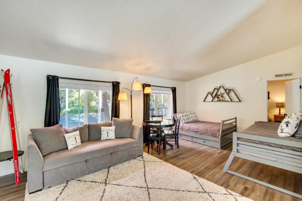 Riverfront Home With Deck, Near Mount Rainier! Packwood Bagian luar foto